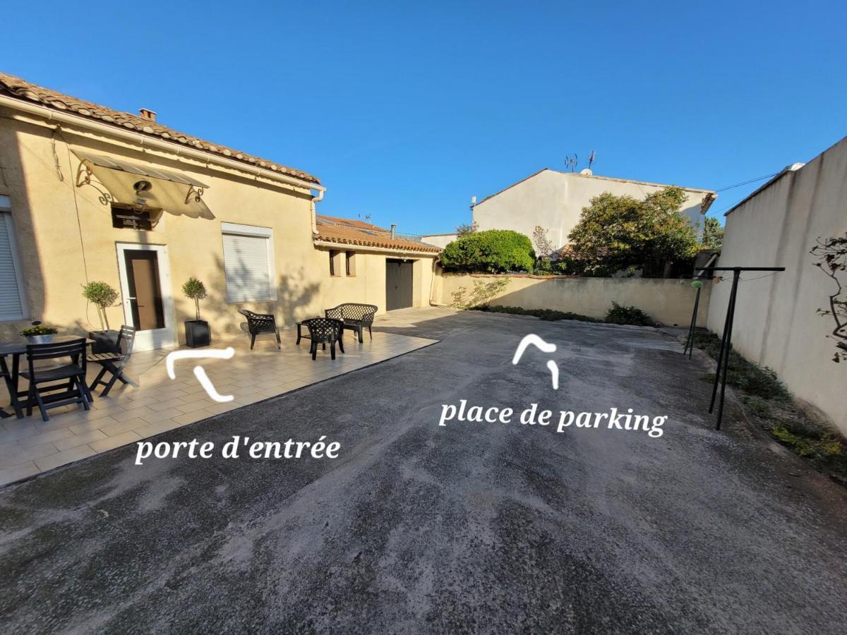 Adorable Maison En Plein Coeur Du Village. Bouc Bel Air Bagian luar foto